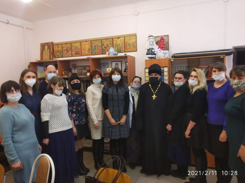 В храме Донской иконы Богородицы состоялось совместное заседание команды проекта «Круг спасения» с сотрудниками государственных органов г. Новошахтинска
