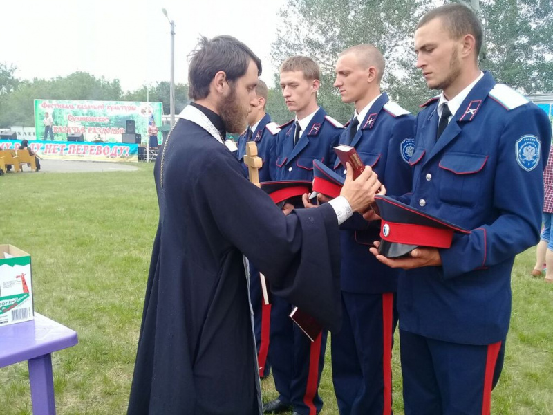 В с. Сулин Миллеровского района состоялся районный казачий фестиваль «Казачьему роду нет переводу»