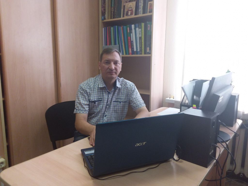 В работе круглого стола «Гражданская инициатива малых городов и сел» принял участие епархиальный координатор конкурса «Православная инициатива» И.Г. Шарков