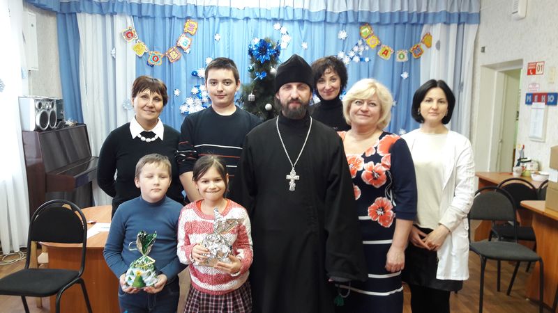Поздравление с Рождеством Христовым и Новым годом в Отделении дневного пребывания кррекционного центра «Радуга»