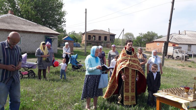 Иерей Антоний Можаев совершили панихиду по всем погибшим на полях сражений в Великой Отечественной войне