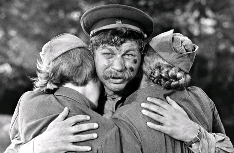 А МОЛИТВЫ ЗДЕСЬ ТИХИЕ