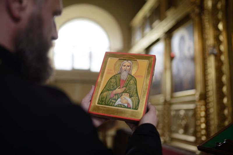«СТОЛП ОТ ЗЕМЛИ ДО НЕБА»