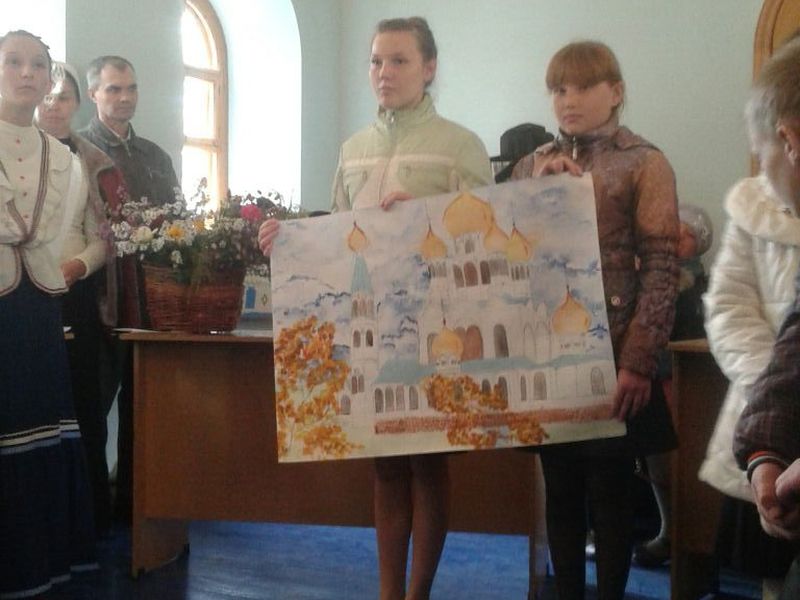 Грамотой благочинного наградили коллектив СРЦ Багаевского района в х. Елкин за участие в Кулинарном конкурсе, посвященном празднику Покрова Пресвятой Богородицы