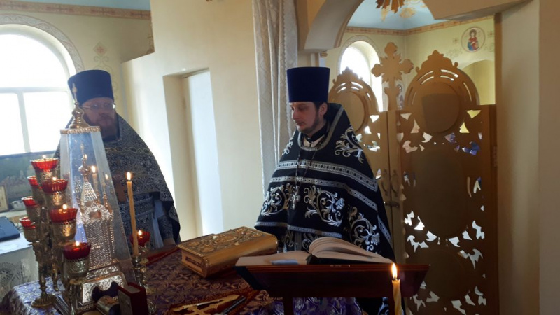 В храме святителя Николая Чудотворца слободы Калач-Куртлак Советского района состоялась соборное богослужение