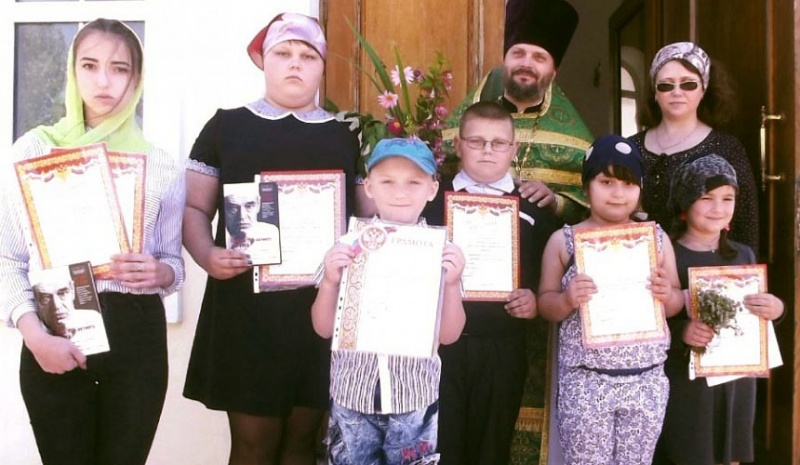 Победителей конкурсов Родионово-Несветайского благочиния чествовали в храме Святителя Николая Чудотворца сл. Родионово-Несветайская