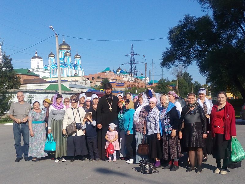 Богомольцы Донецкого и Каменск-Шахтинского благочиния совершили паломническую поездку по святым местам России