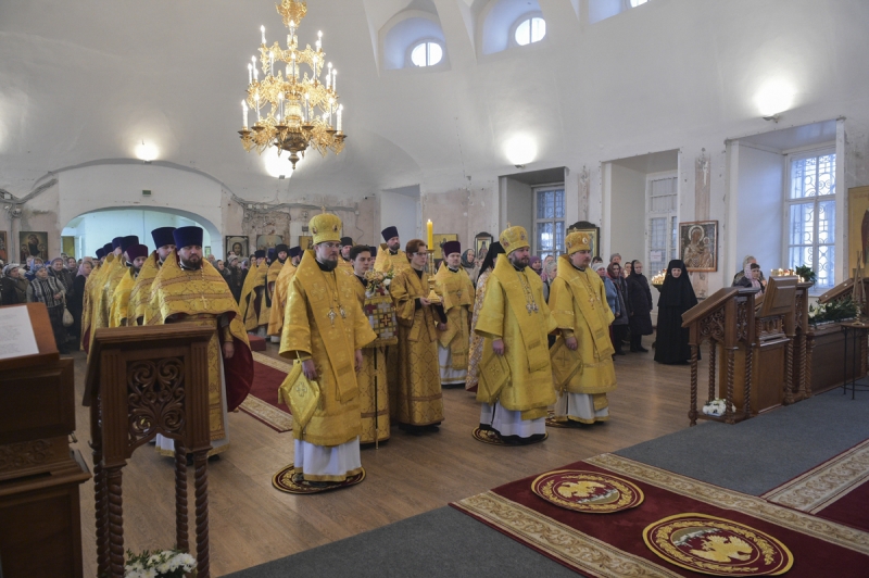 В Вологодской митрополии Преосвященнейший епископ Симон в день празднования памяти святителя Антония Вологодского сослужил иерархам Русской Церкви за Литургией в Воскресенском кафедральном соборе