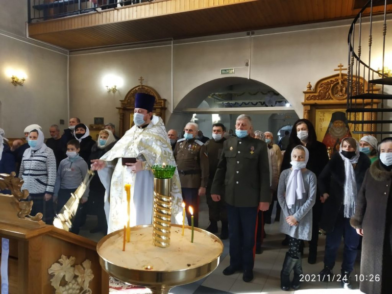 День памяти репрессий и геноцида казачества молитвенно почтили в Донском храме г. Новошахтинска. 