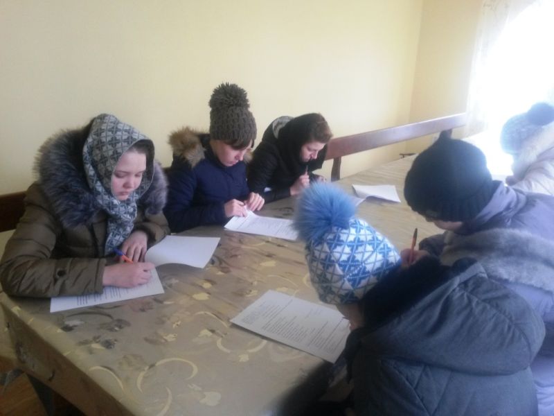 На приходе Архистратига Михаила Багаевского благочиния прошел первый тур Кирилло-Мефодиевской олимпиады