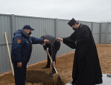 Духовник спасателей принял участие в открытии пожарных частей № 246 в станице Краснодонецкая Белокалитвинского района и № 249 в станице Скосырская Тацинского района