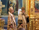 Высокопреосвященнейший митрополит Меркурий, Преосвященнейший епископ Антоний и Преосвященнейший епископ Симон совершили Божественную литургию в соборе Рождества Христова города Волгодонска
