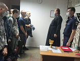 Протоиерей Роман Амплеев благословил новобранцев весеннего призыва военного комиссариата города Новошахтинска