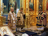 Высокопреосвященнейший митрополит Меркурий, Преосвященнейший епископ Антоний и Преосвященнейший епископ Симон совершили Божественную литургию в соборе Рождества Христова города Волгодонска