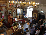 В Донском храме г. Новошахтинска поздравили прихожанок с празднованием дня святых жен-мироносиц.