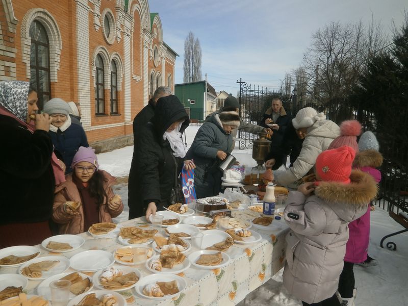 В Донецке состоялась акция "Традиция живет в веках"