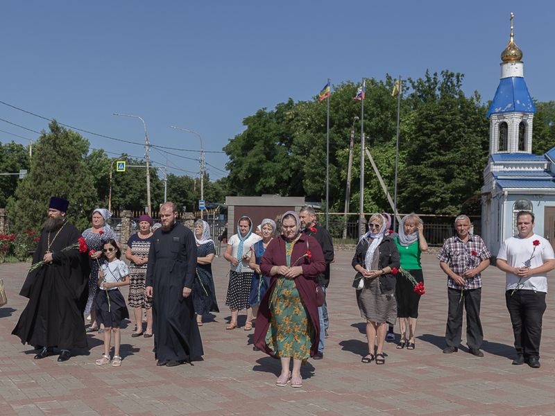 В День памяти и скорби – годовщину начала Великой Отечественной войны на Соборной площади города Шахты почтили память жертв