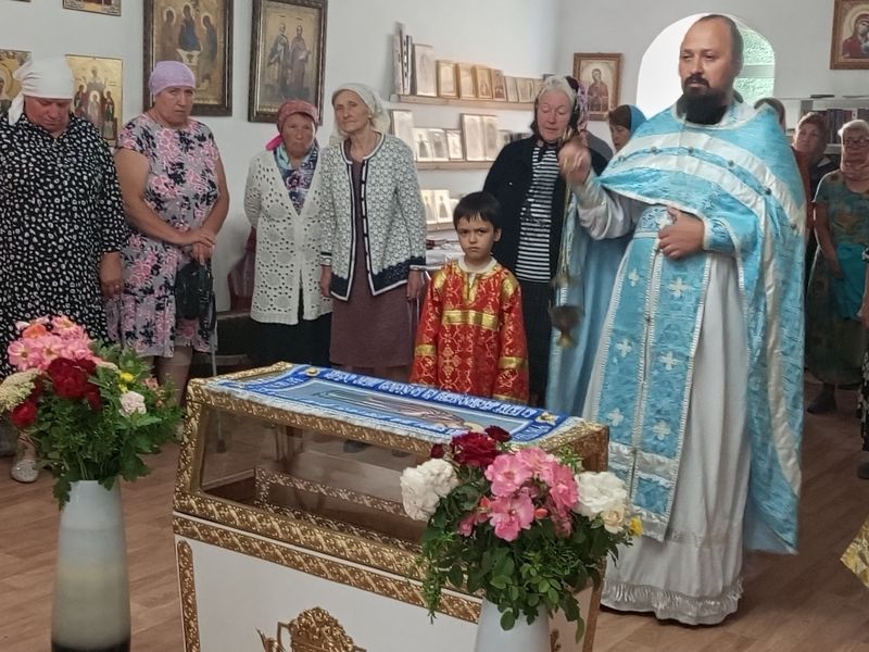 В храме Архангела Михаила села Первомайское отметили праздник Успения Пресвятой Богородицы