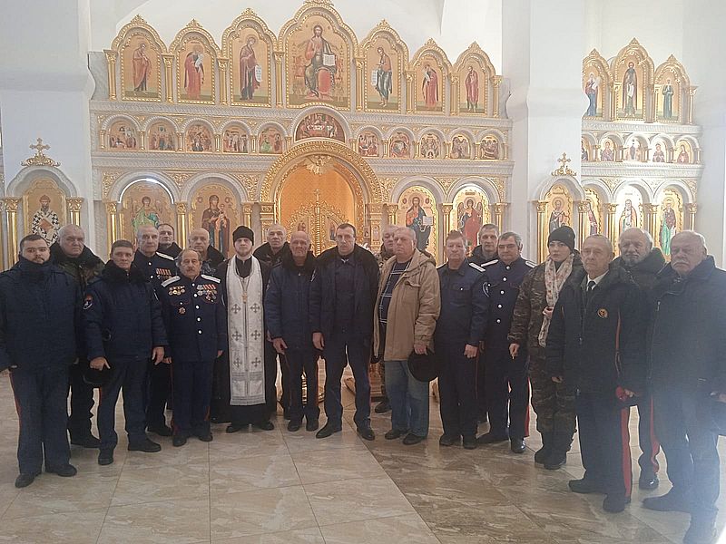 В День памяти жертв казачества периода Гражданской войны в Зверево-Никольском благочинии состоялась панихида