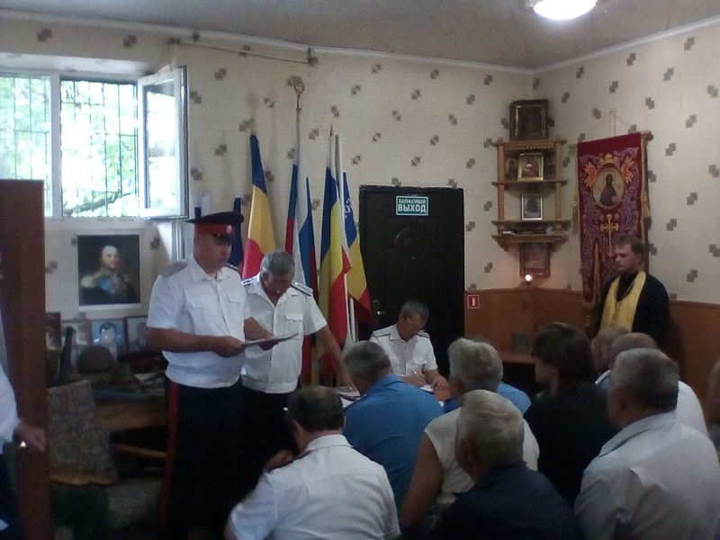 Благочинный Зверево-Никольского округа иерей Димитрий Дяур принял участие в Большом Казачьем Круге