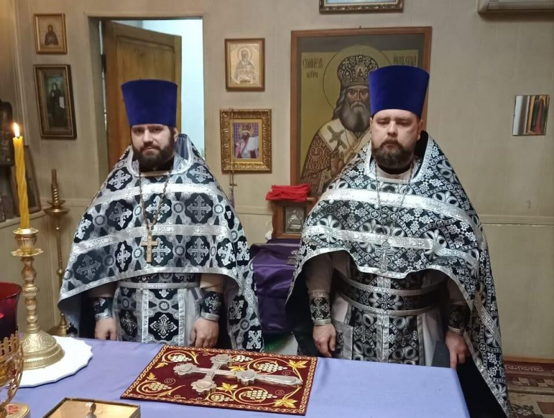 В Свято-Пантелеимоновском храме совершено соборное богослужение духовенства Миллеровского благочиния