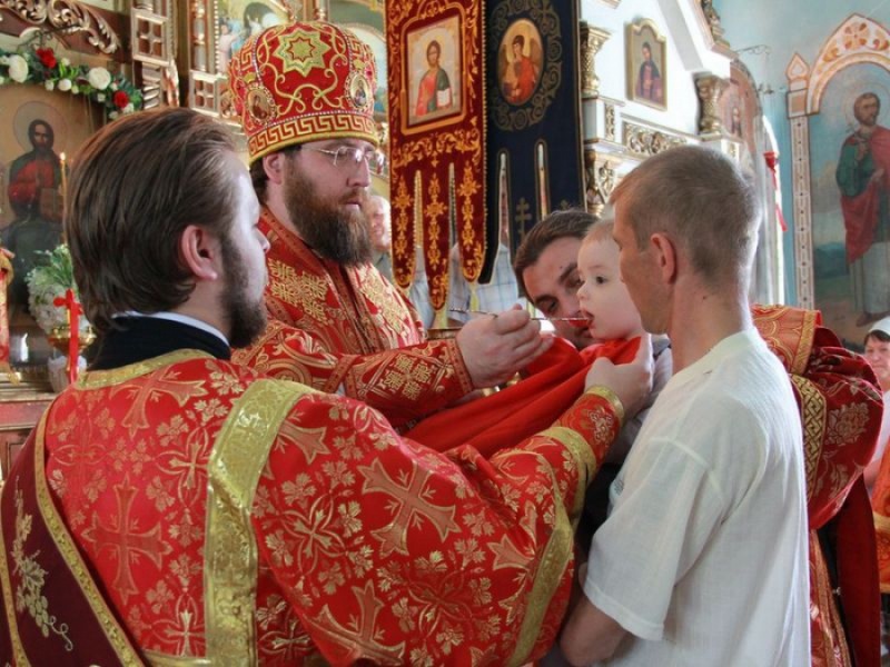 Епископ Игнатий в неделю 5-ю по Пасхе совершил Литургию в Никольском храма г. Шахты