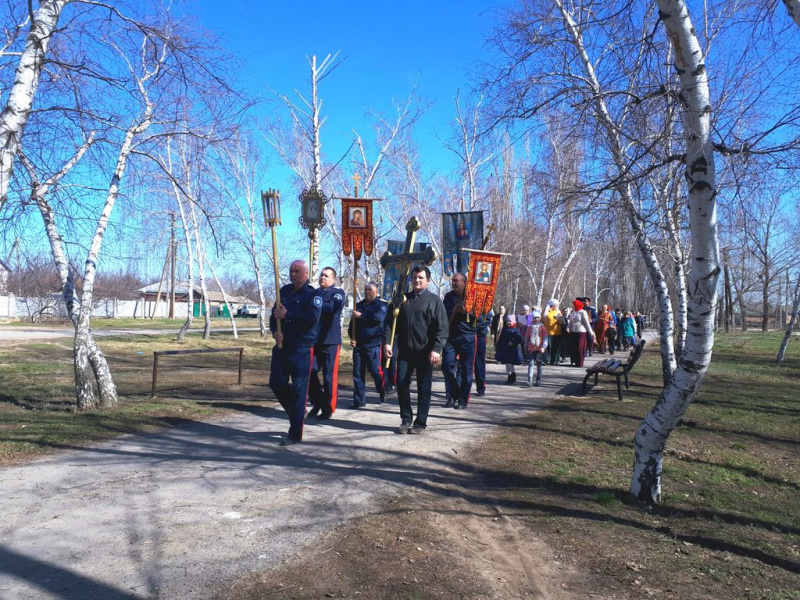 Пасхальный крестный ход в ст. Боковской