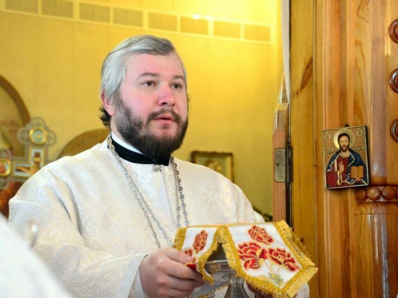 Продолжая Рождественские торжества, епископ Шахтинский и Миллеровский Симон совершил Божественную литургию в храме Пантелеимона Целителя г. Миллерово