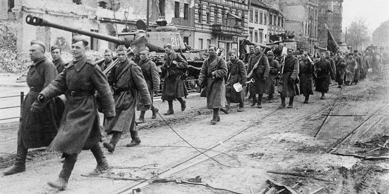 БИТВА ЗА БЕРЛИН В ДНИ СТРАСТНОЙ СЕДМИЦЫ 1945 ГОДА