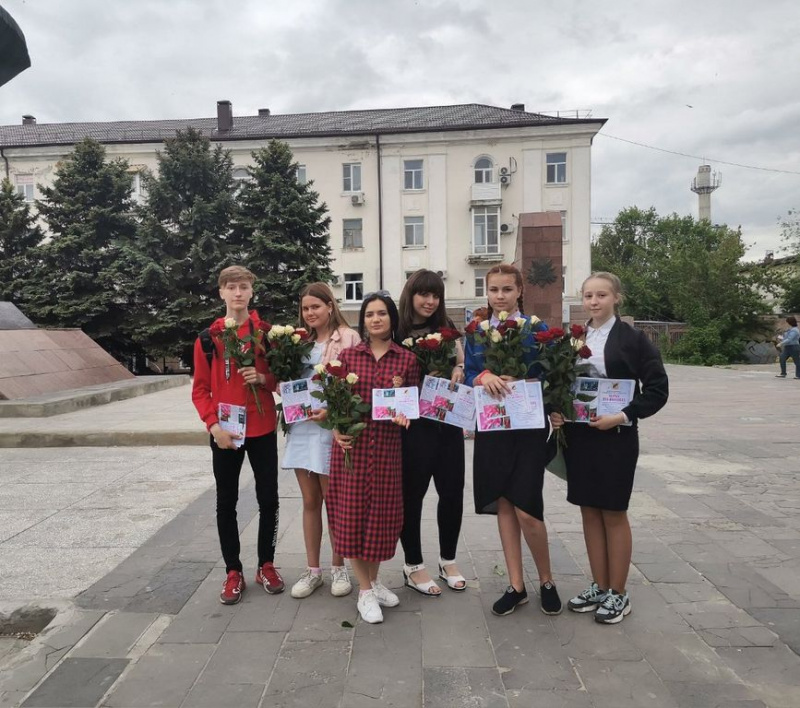 В городе Шахты состоялась молодёжная акция, посвящённая Дню Жён-Мироносиц