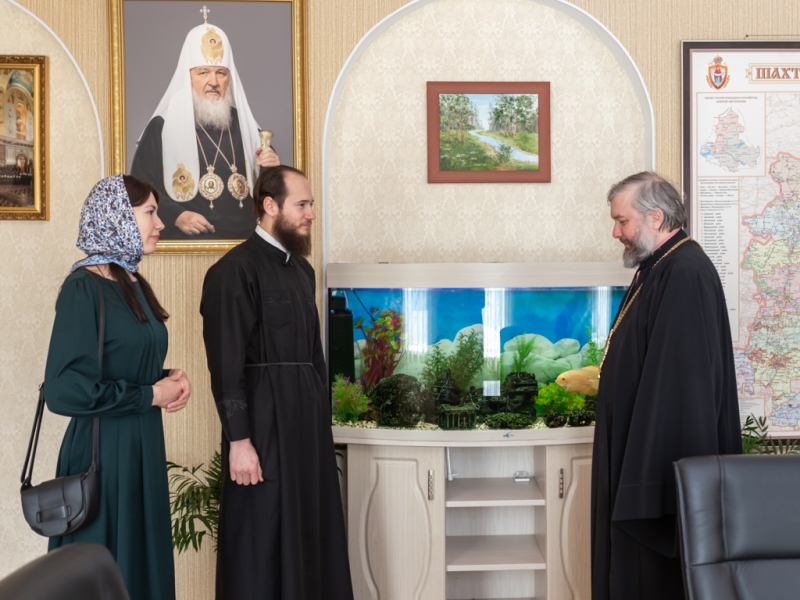 Преосвященнейший епископ Симон благословил молодую пару на создание семьи