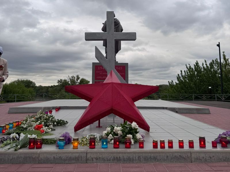 В станице Калитвенской состоялась акция «Свеча Памяти», посвященная Дню Победы