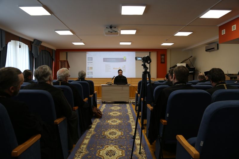 В Донской духовной семинарии началось обучение на курсах повышения квалификации священнослужителей