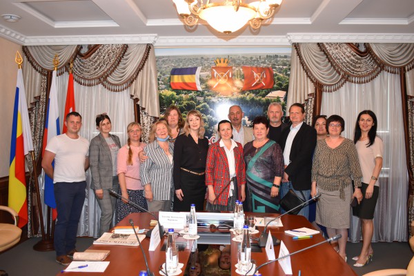 Сотрудники Нижнедонского благочиния приняли участие в совместной встрече СМИ и НКО «Взаимодействие средств массовой информации и некоммерческих организаций в современном формате»