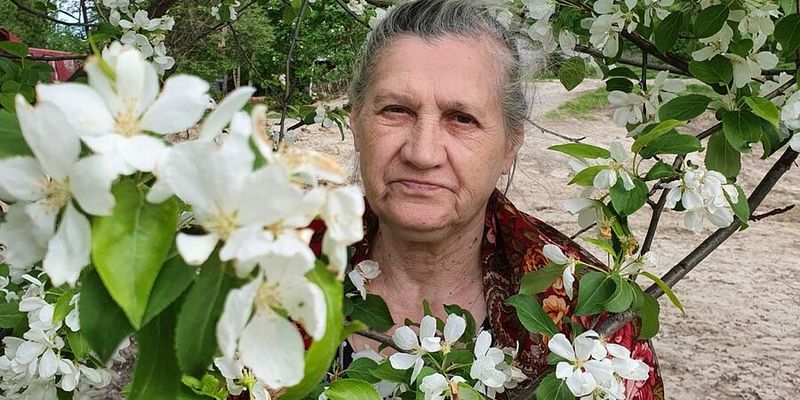 «СМОТРЮ: ЛЮДИ СТОЯТ СО СВЕЧАМИ. И ПЕСНОПЕНИЕ ЧУДЕСНОЕ РАЗДАЕТСЯ»