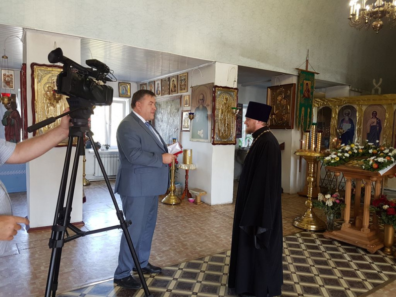 Благочинный Зверево-Никольского округа иерей Димитрий Дяур награжден памятной медалью за труды на благо города Зверево