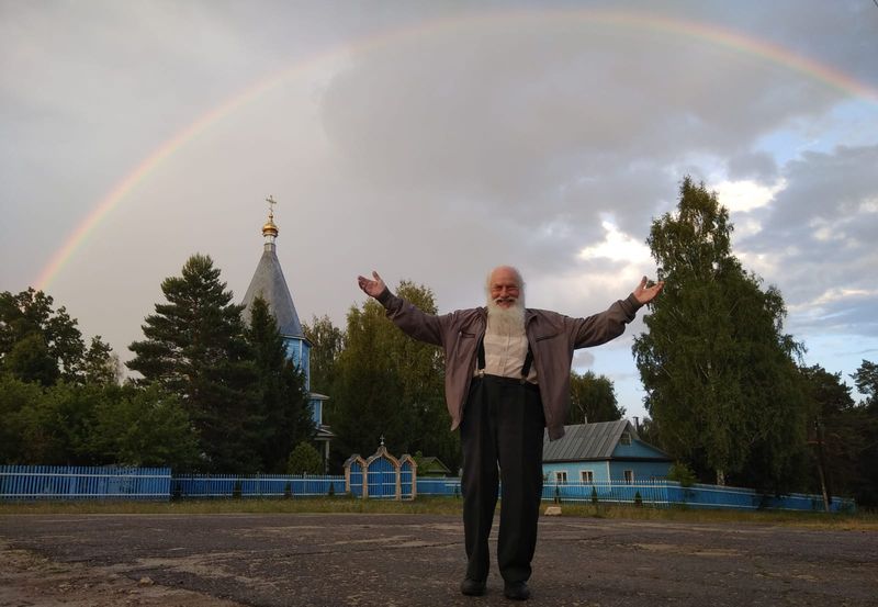 ПРОТОИЕРЕЙ ГЕОРГИЙ ГЛАЗУНОВ: «ПОДЛИННАЯ КАТАСТРОФА – КОГДА ЗЕМНАЯ СУЕТА ЗАЕДАЕТ, А МОЛИТВА К БОГУ В СТОРОНЕ ОСТАЕТСЯ»