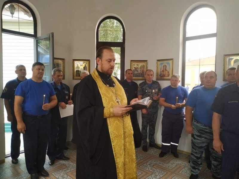 Протоиерей Роман Амплеев совершил молебен в часовне священномученика Захария (Лобова), расположенной на территории ГКУ РО «Ростовская областная поисково-спасательная служба»