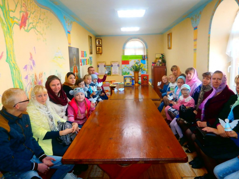 В преддверии дня памяти святого Сергия Радонежского, в воскресной школе «Держава» состоялось занятие, посвященное житию святого
