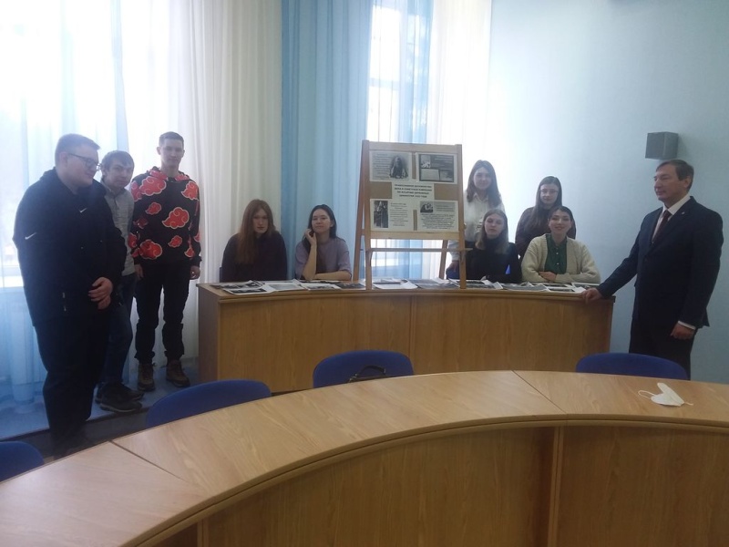 Епархией организована дискуссионная площадка в шахтинском вузе, посвященная столетию драматичных событий изъятия церковных ценностей в советской России