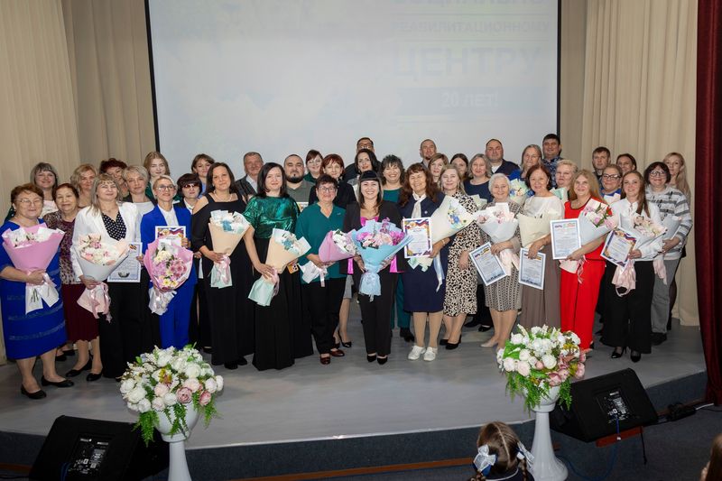 Торжественный концерт, посвященный 20-летию Социально-реабилитационного центра для несовершеннолетних прошел в Новошахтинске