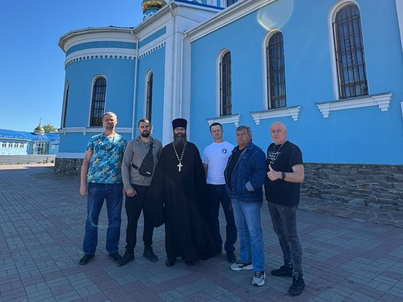 Благочинный встретился с представителями «Русской общины» в городе Шахты