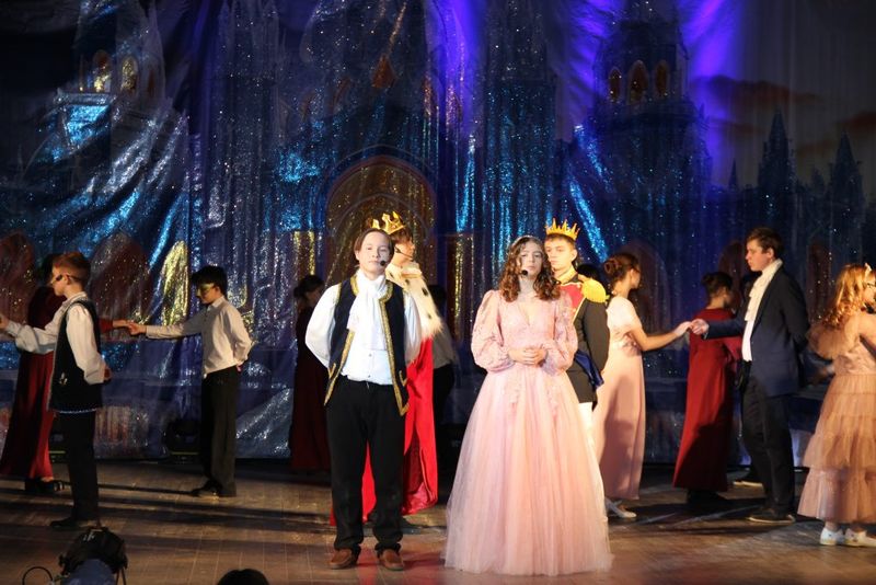 В Гуково прошло рождественское представление