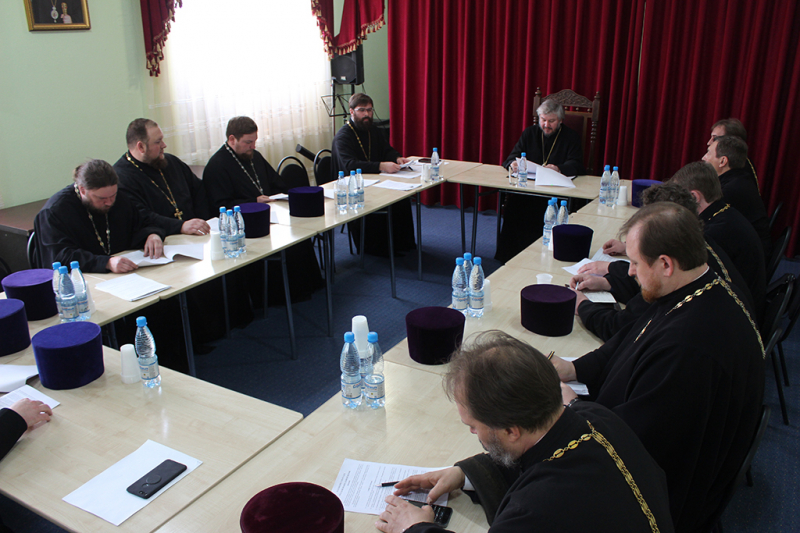 Правящий архиерей Шахтинской епархии Преосвященнейший епископ Симон возглавил заседание Епархиального совета