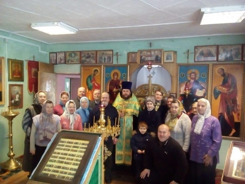 Приход храма Святой Троицы города Шахты отметил день тезоименитства своего настоятеля