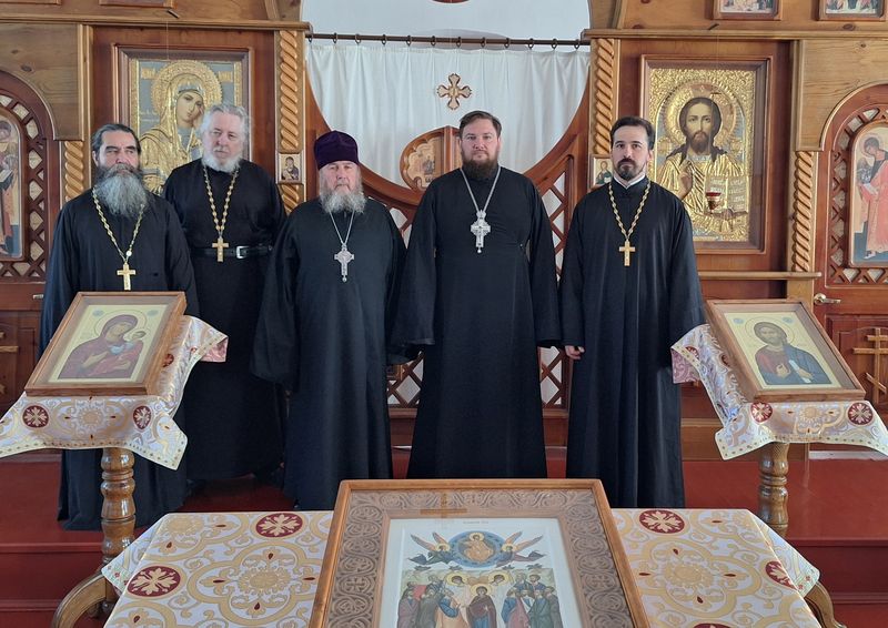 В храме Рождества Христова станицы Митякинской прошло соборное богослужение духовенства Тарасовского благочиния