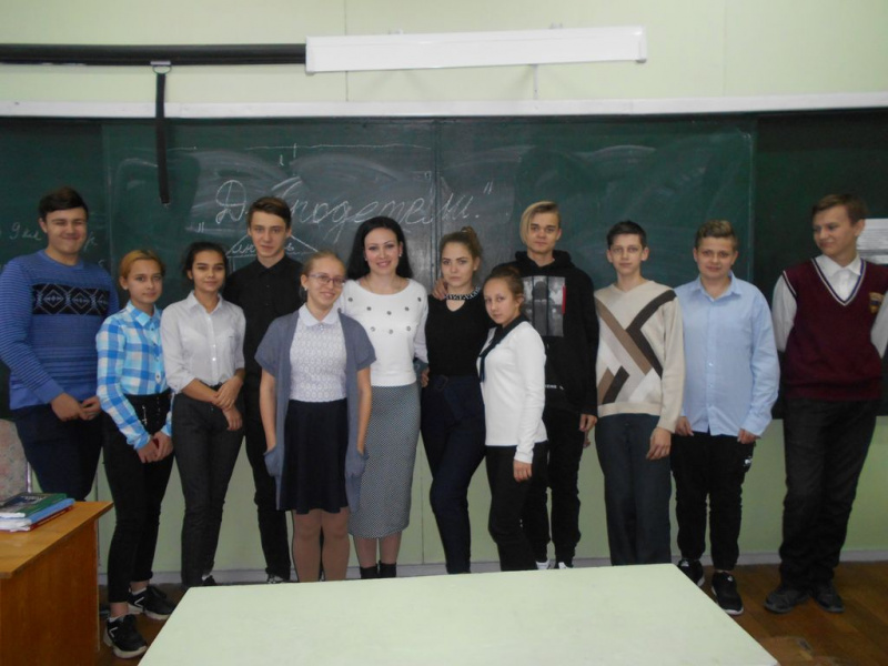 Состоялась встреча директора воскресной школы при храме Почаевской иконы Божией Матери с учащимися школы № 6 г. Каменск-Шахтинский