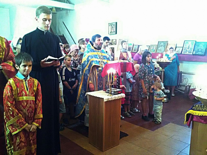 В пос. Майском отслужен молебен на начало учебного года