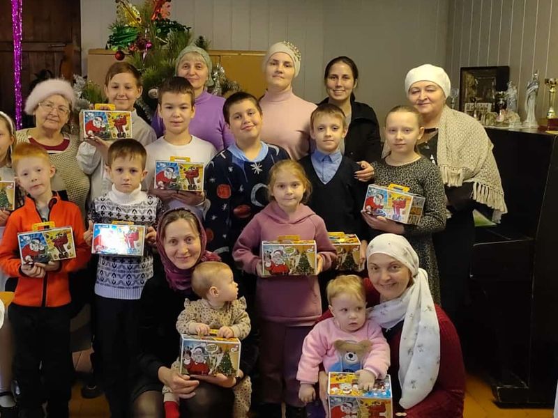 В воскресной школе Пантелеимоновского храма прошел праздничный концерт