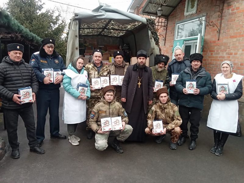 Очередной гуманитарный груз был передан военнослужащим в преддверии дня воинской славы